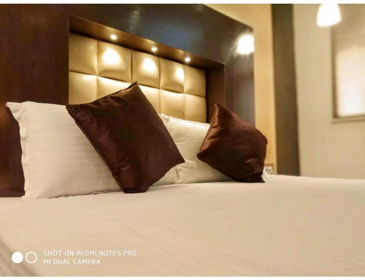 Hotel The Royal, Sehore エクステリア 写真