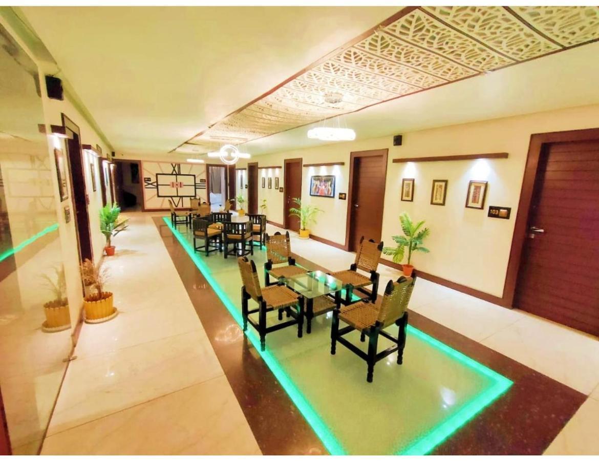 Hotel The Royal, Sehore エクステリア 写真
